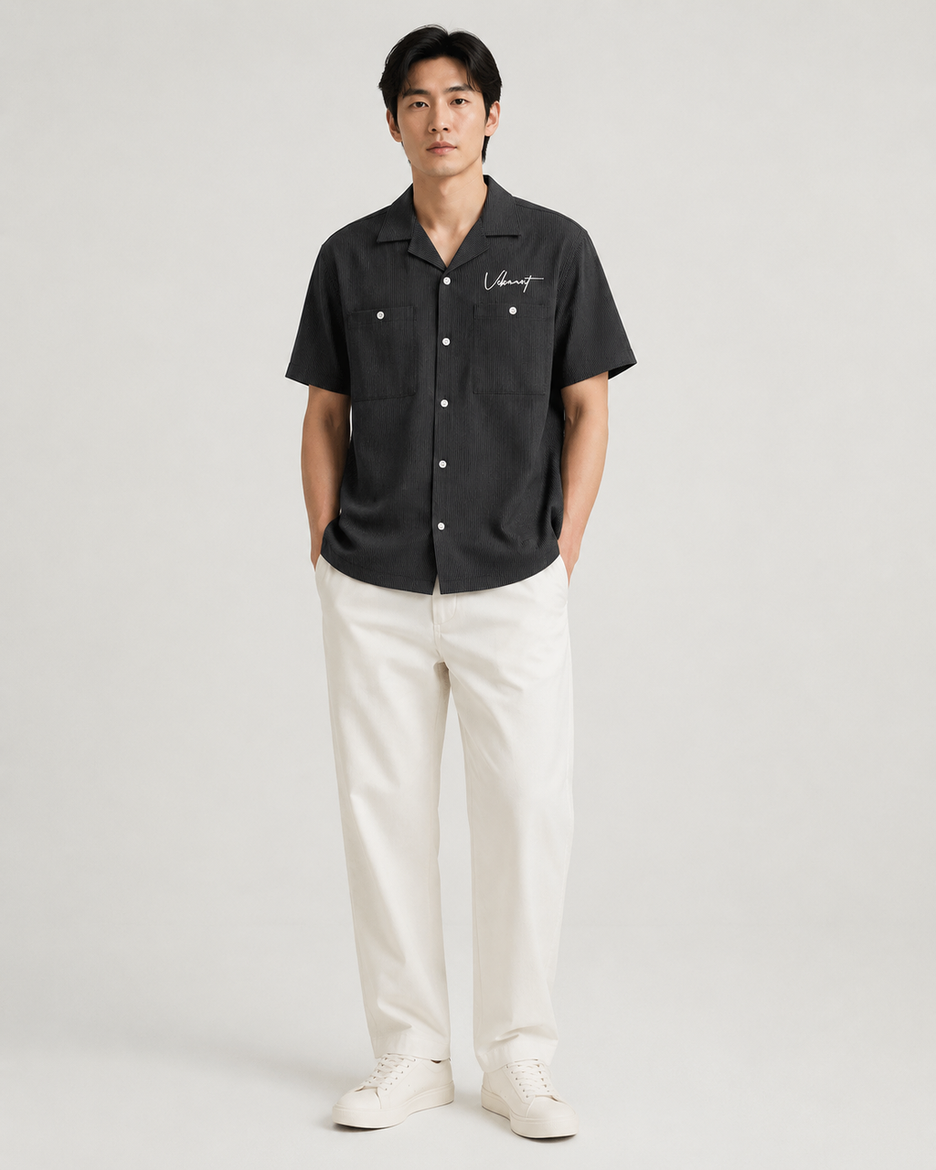 Vibrant Twin-Pocket Open-Collar Shirt – Black